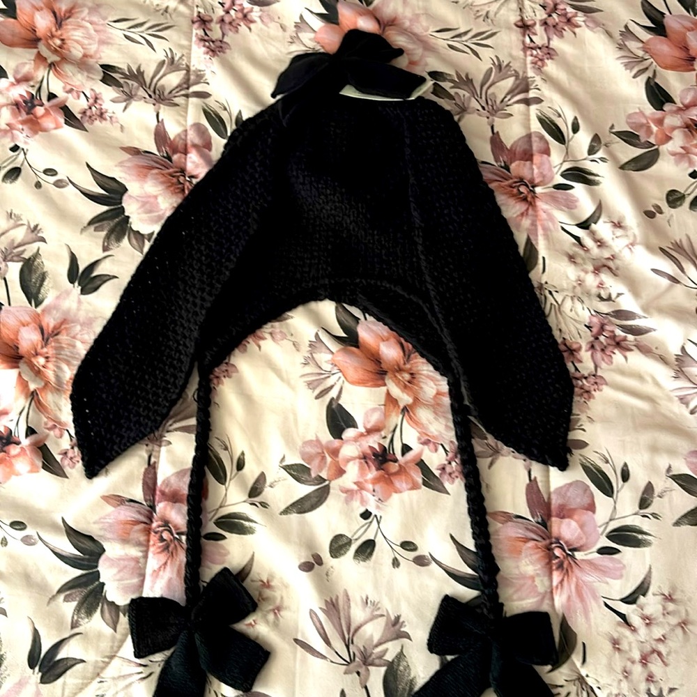 Bunny bow beanie